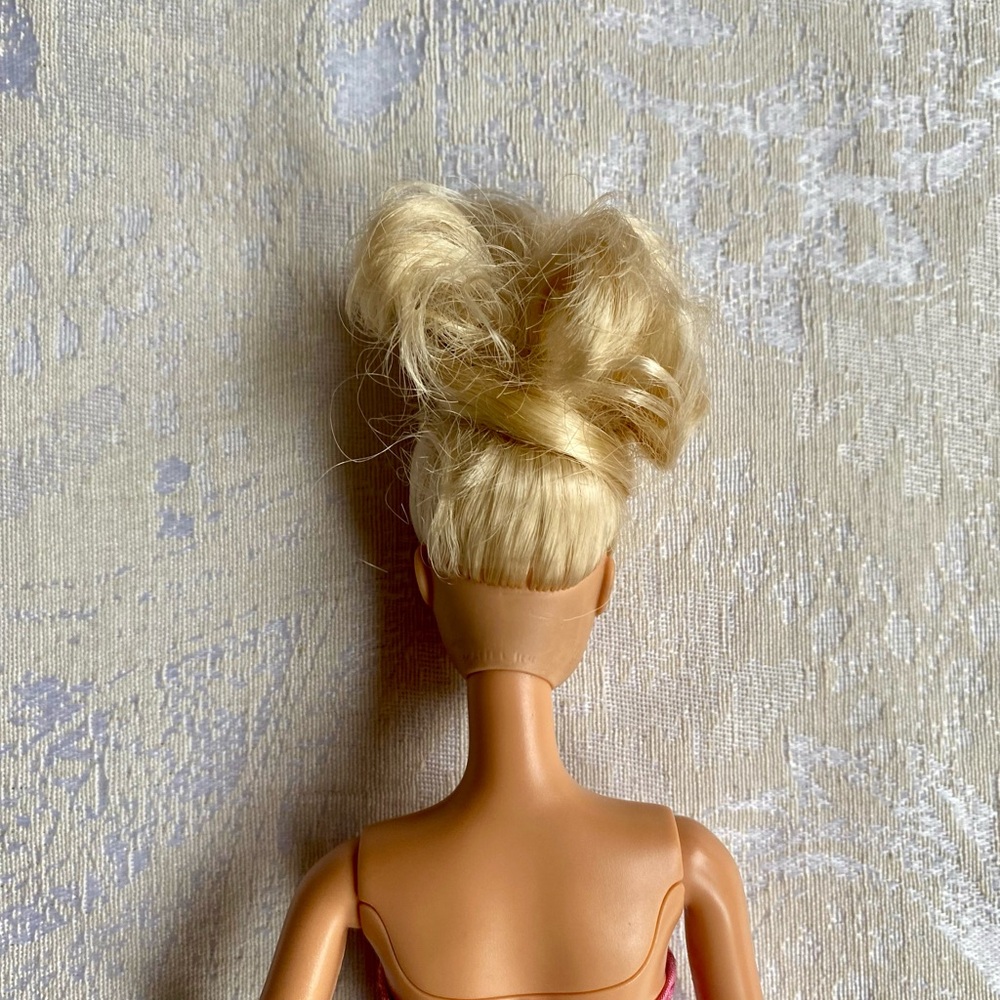 Barbie Fashionistas Swappin’ Styles Glam Doll - Picture 6 of 9